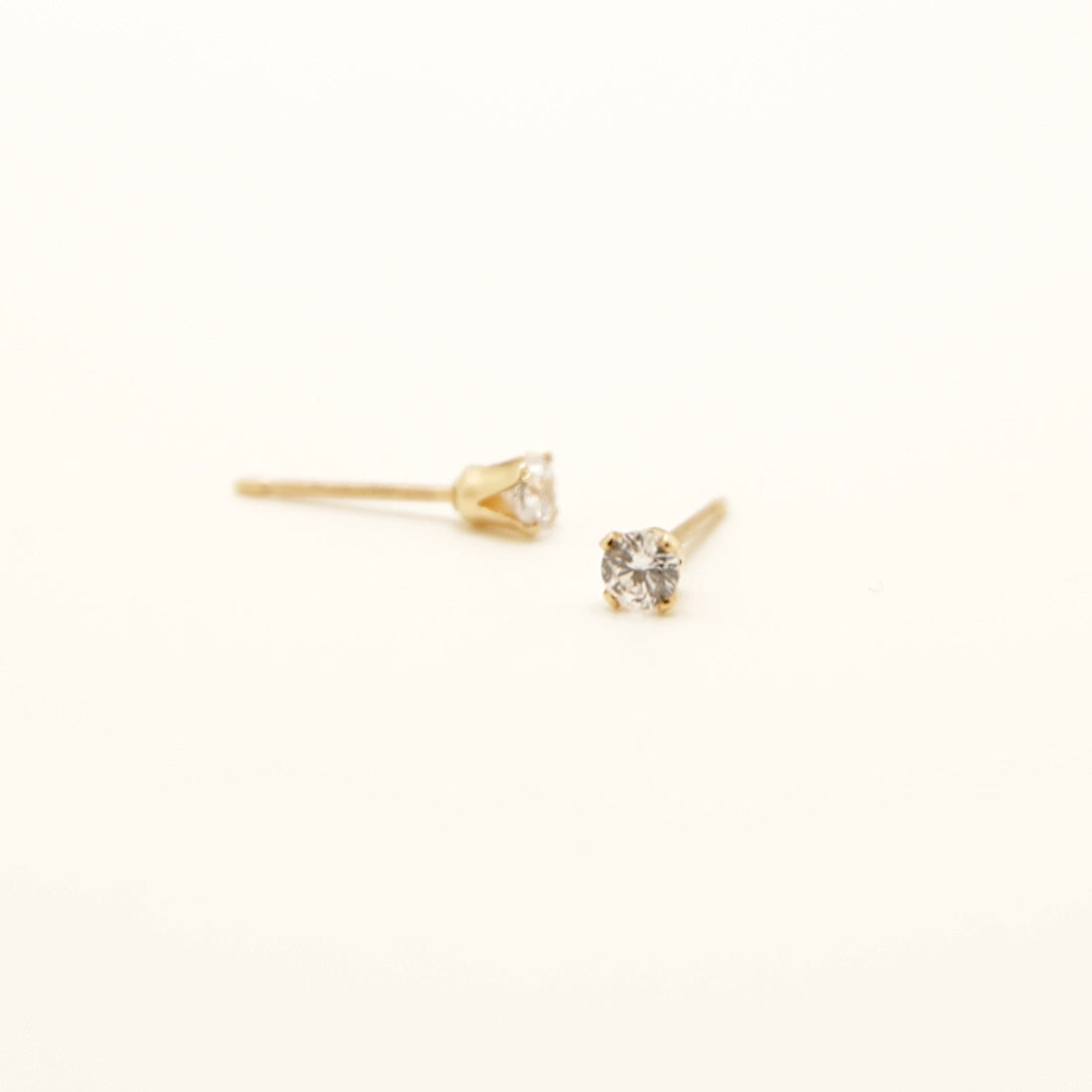 pia — earrings