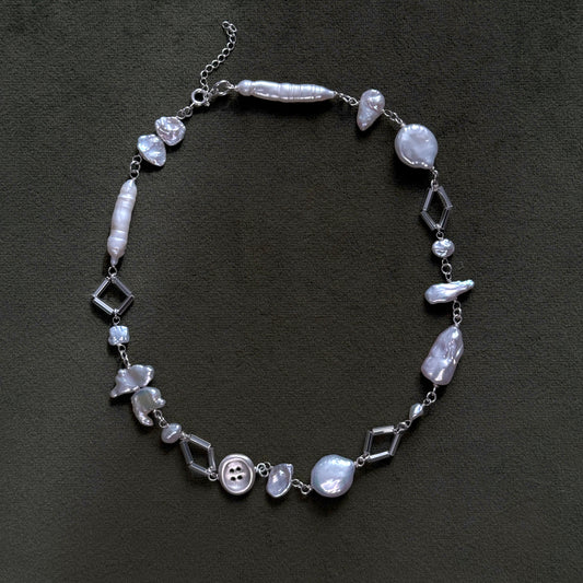 no 1019 / trinket